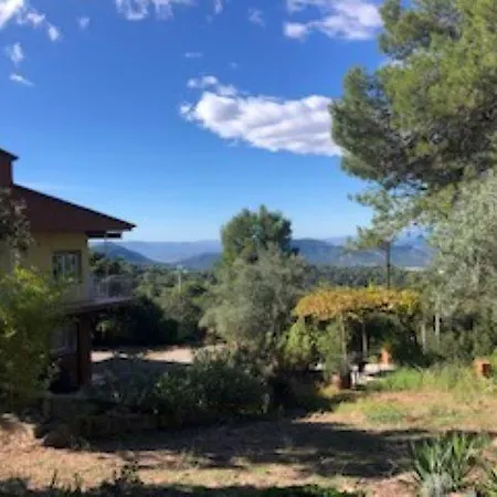 7 Personnes 45 Mn Barcelone Vue Sur Montserrat Vacarisas